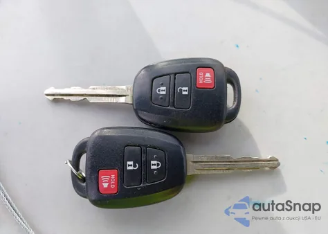 2019 Toyota Highlander Le from USA, damaged, VIN 5TDBZRFH4KS993888